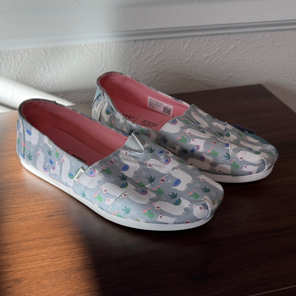 Women’s TOMS Alpargata Slip On, Grey Llama, Size 6, New with tags